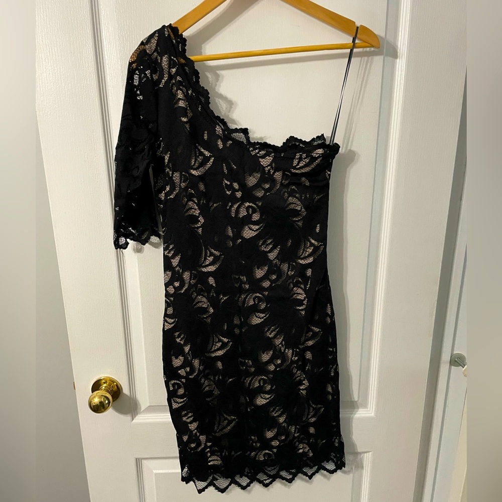 Black Lace H&M Dress 🖤 - Picture 5 of 5